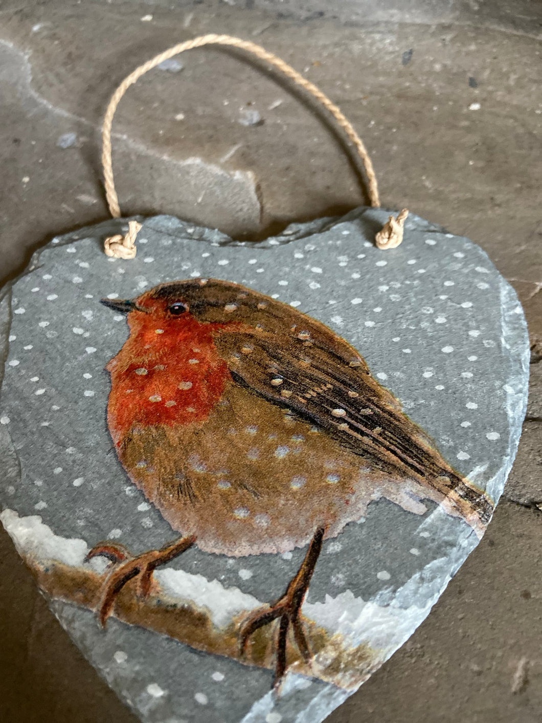 Winter Robin Slate Heart