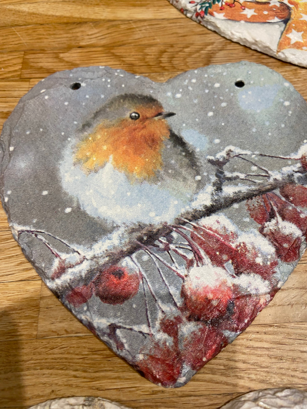 Winter Berry Robin Slate Heart